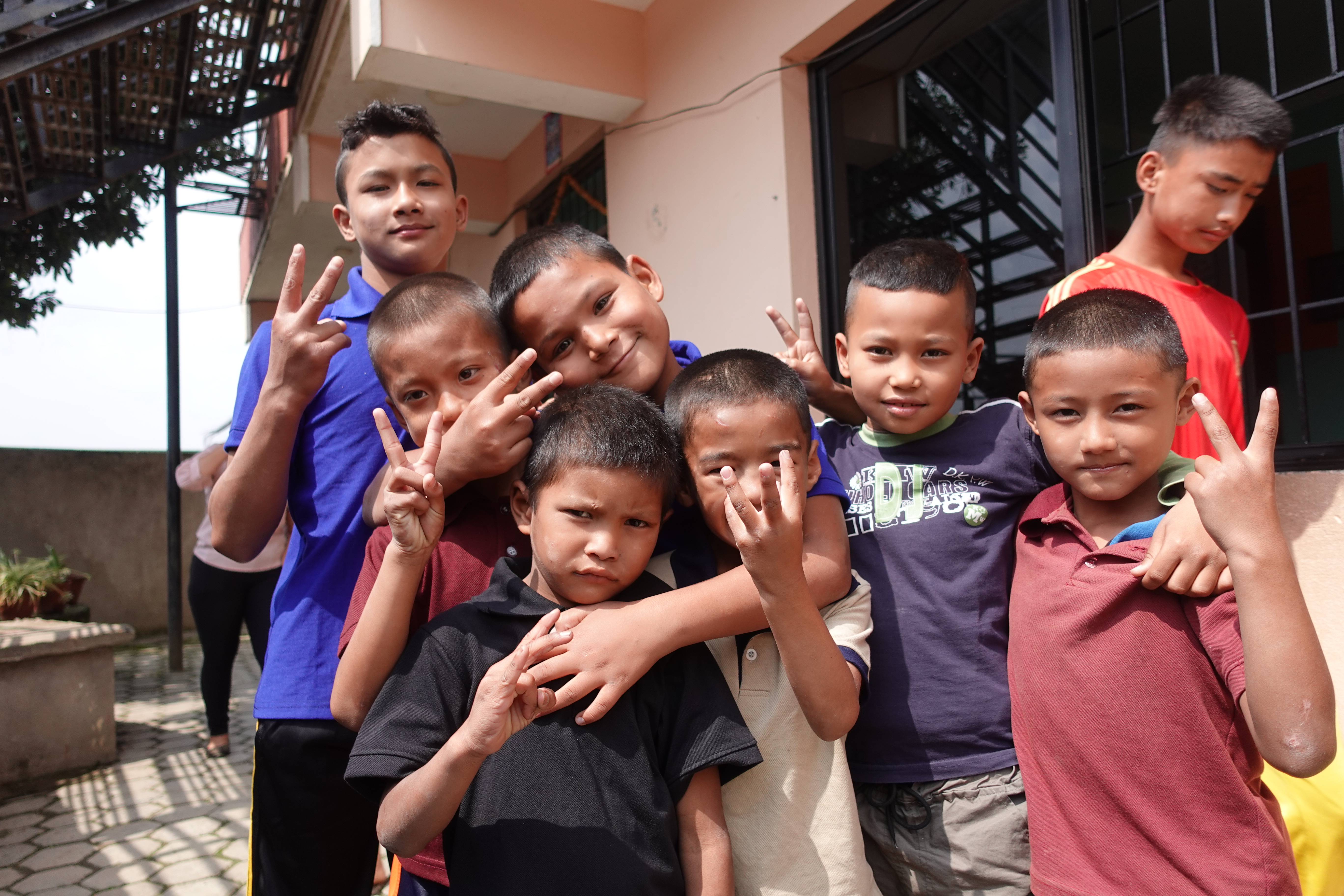 Groupe d'enfants des rues au Népal
